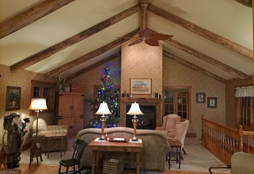 ベッドアンドブレックファースト Chanticleer Cabins