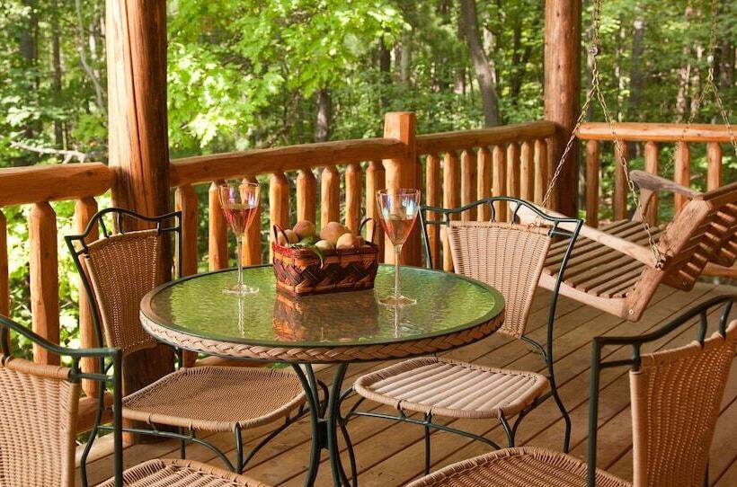 ベッドアンドブレックファースト Chanticleer Cabins