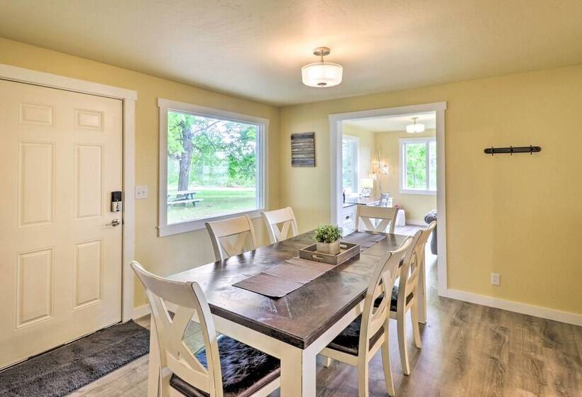 Bigfork Home W/ Mtn Views   Close To Lake!