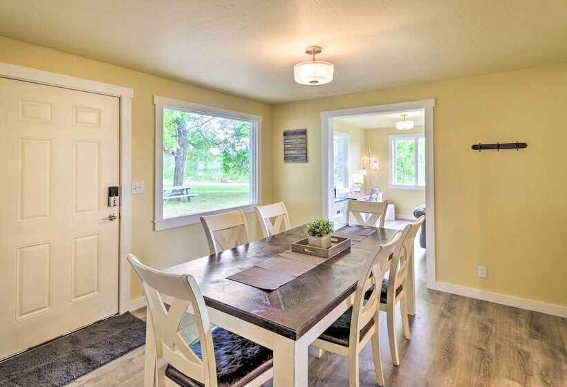 Bigfork Home W/ Mtn Views   Close To Lake!