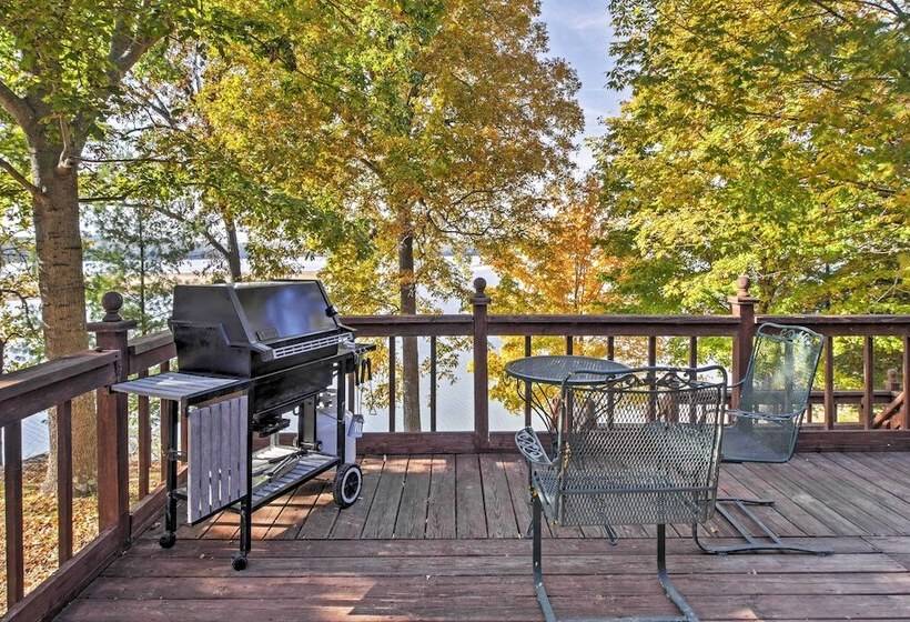 Captivating Cadiz Hideaway W/ Deck On Lake Barkley