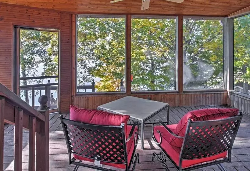 Captivating Cadiz Hideaway W/ Deck On Lake Barkley