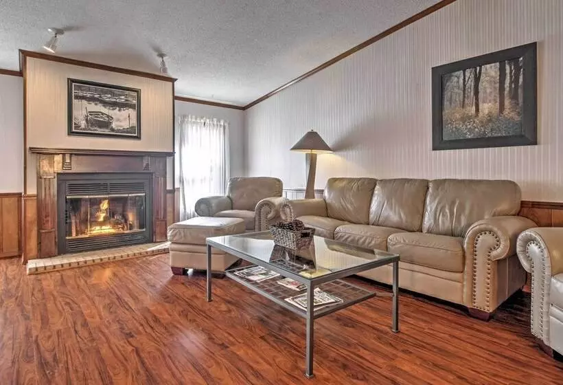 Captivating Cadiz Hideaway W/ Deck On Lake Barkley