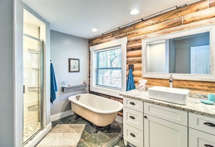 1 Mi To Lake: Chic Arizona Cabin W/ Large Porch!