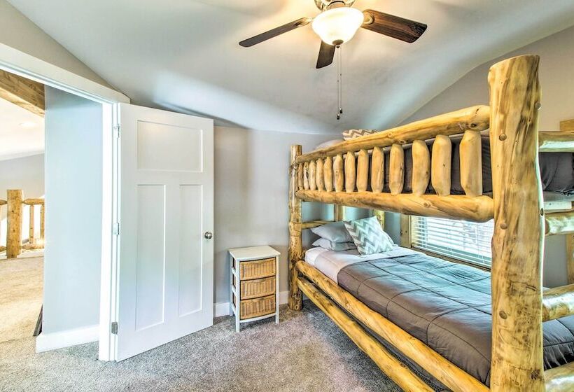 1 Mi To Lake: Chic Arizona Cabin W/ Large Porch!