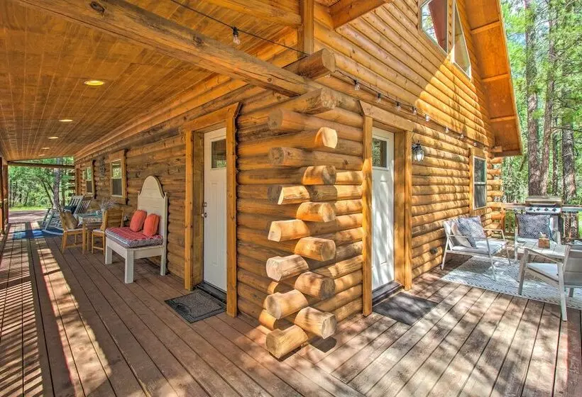1 Mi To Lake: Chic Arizona Cabin W/ Large Porch!