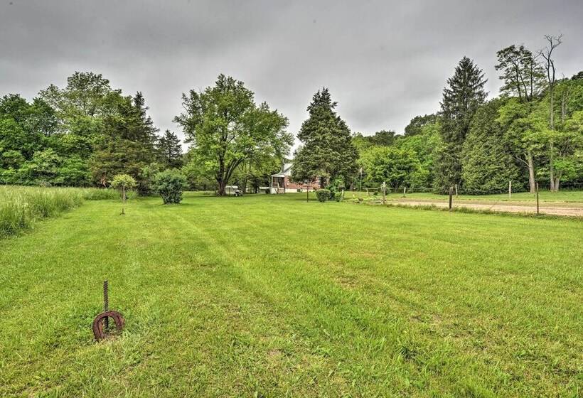 Cozy Family Home W/ Kayaks, Dock & Fire Pit!
