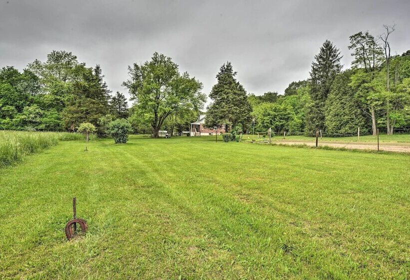 Cozy Family Home W/ Kayaks, Dock & Fire Pit!