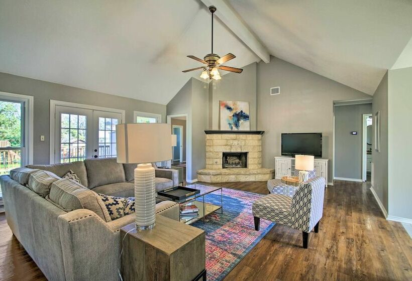 Downtown Boerne Home On Cibolo Creek W/ Fire Pit