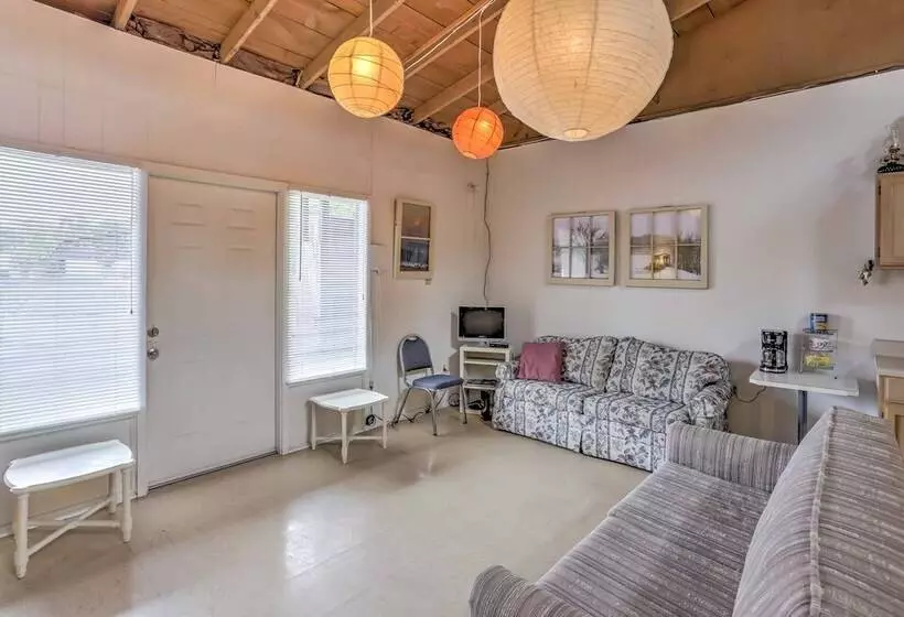 Enormous Mountaintop Marble Falls Home W/fire Pit!