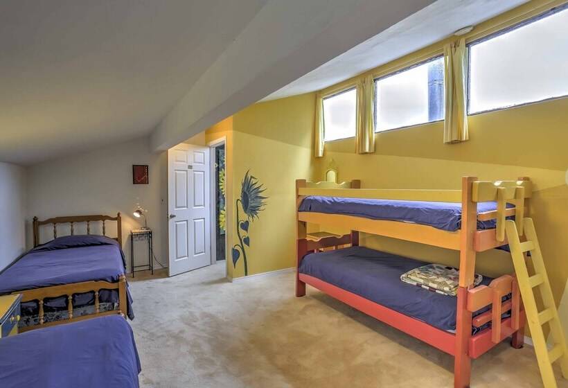 Enormous Mountaintop Marble Falls Home W/fire Pit!