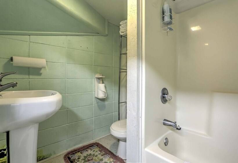 Enormous Mountaintop Marble Falls Home W/fire Pit!