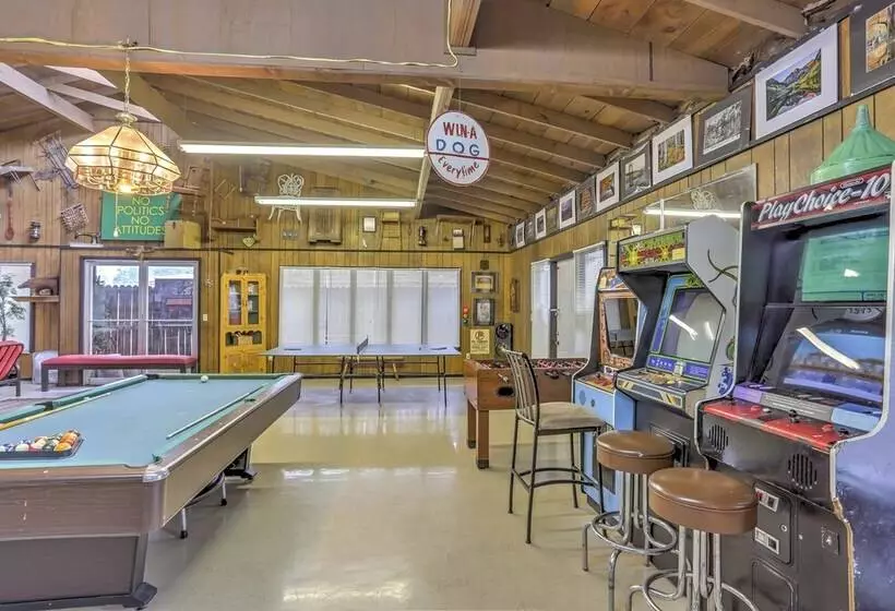 Enormous Mountaintop Marble Falls Home W/fire Pit!