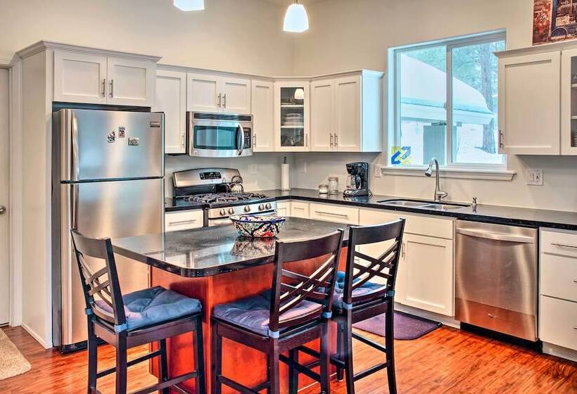 Flagstaff Family Retreat W/ Patio & Mountain Views