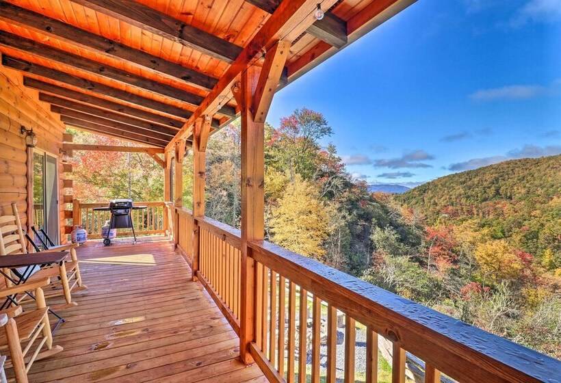 Hilltop Cabin On 5 Acres W/ Hot Tub & Waterfall!