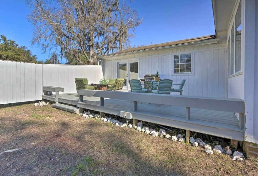 Hilton Head Waterfront Golf Getaway: Pet Friendly!