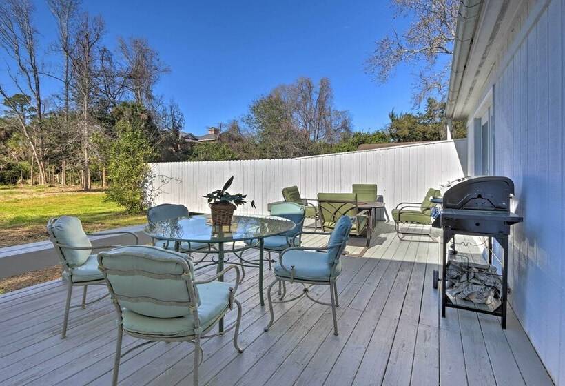 Hilton Head Waterfront Golf Getaway: Pet Friendly!