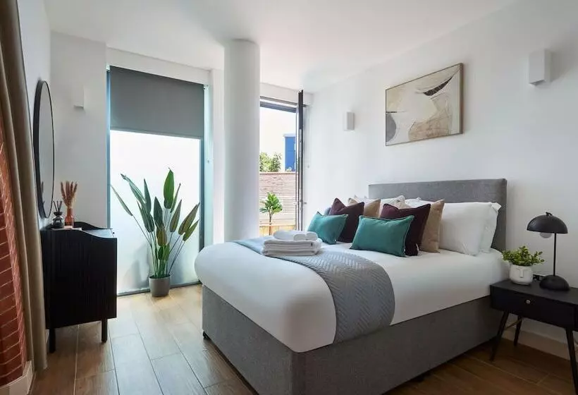 Hotelli Kew Bridge By Viridian Apartments