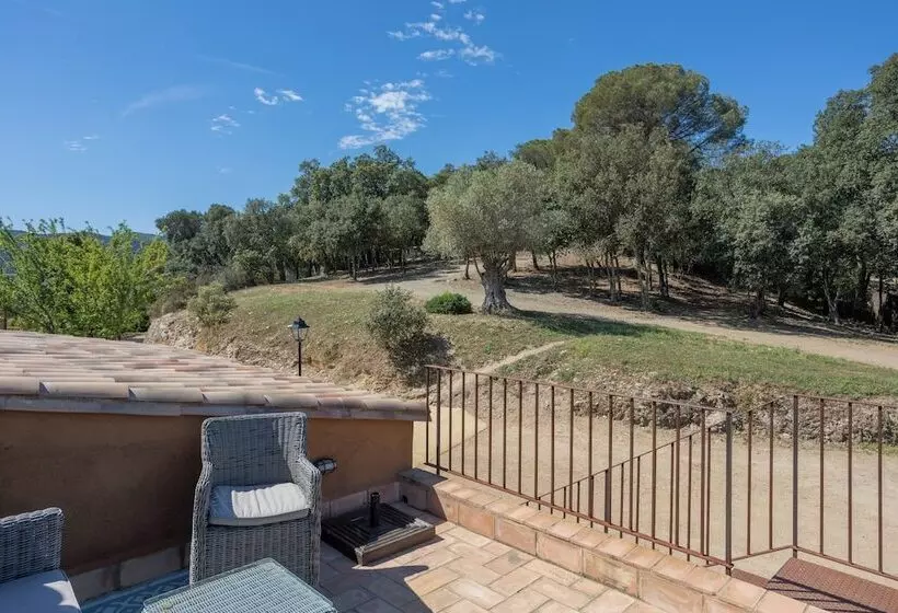 Hotelli Can Font De Muntanya