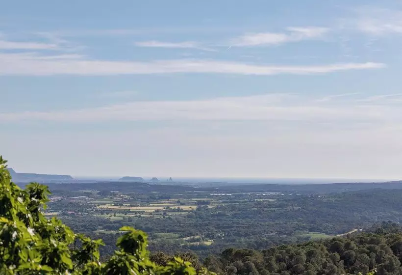 Hotelli Can Font De Muntanya