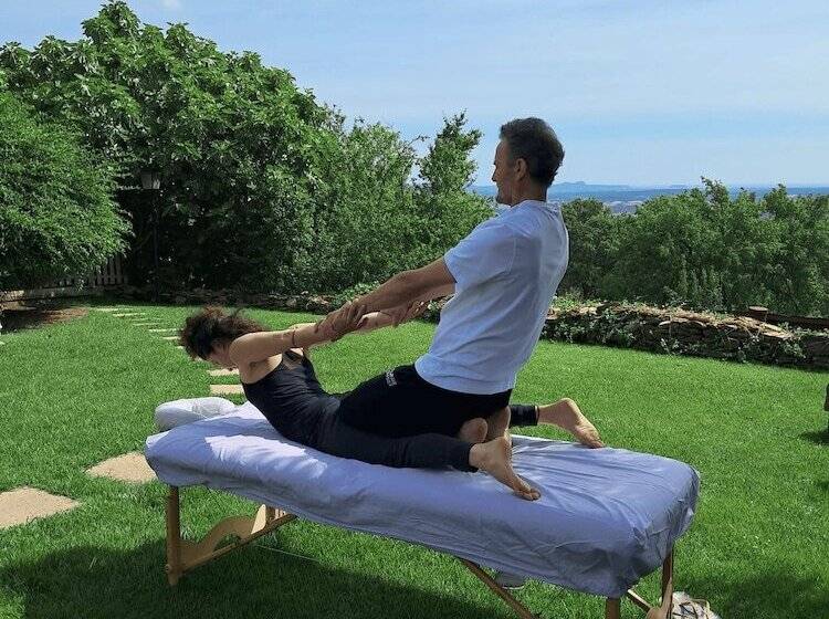 Hotel Can Font De Muntanya