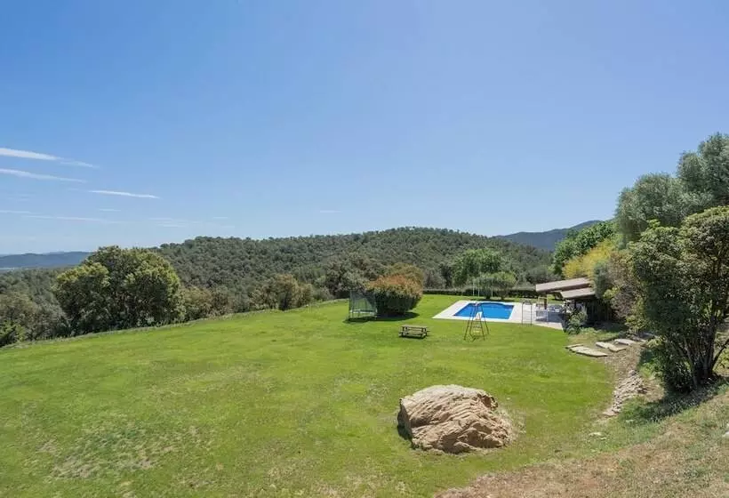 Hotelli Can Font De Muntanya