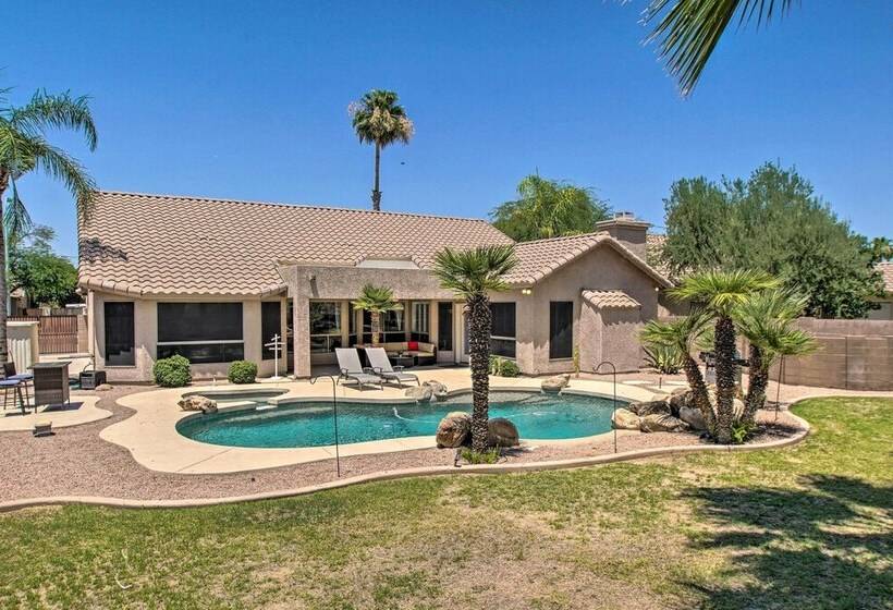 Chandler Retreat W/ Pool, Hot Tub & Grill!