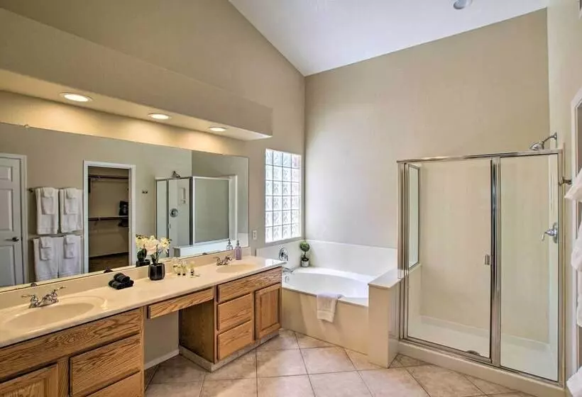 Chandler Retreat W/ Pool, Hot Tub & Grill!