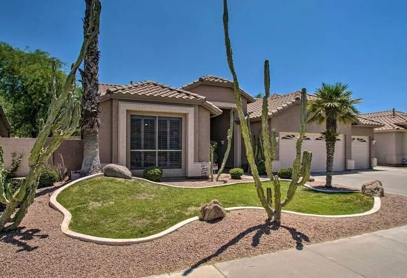 Chandler Retreat W/ Pool, Hot Tub & Grill!