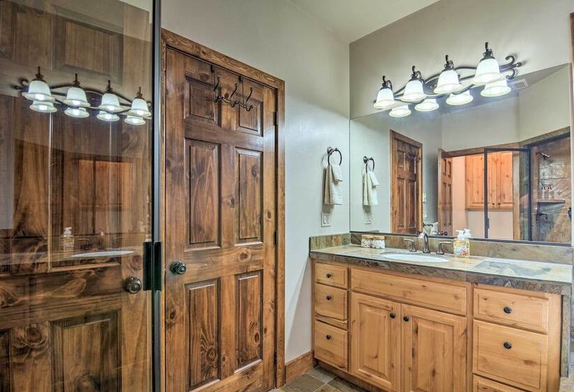 Idyllic Alton Escape ~ 37 Mi To Bryce Canyon!