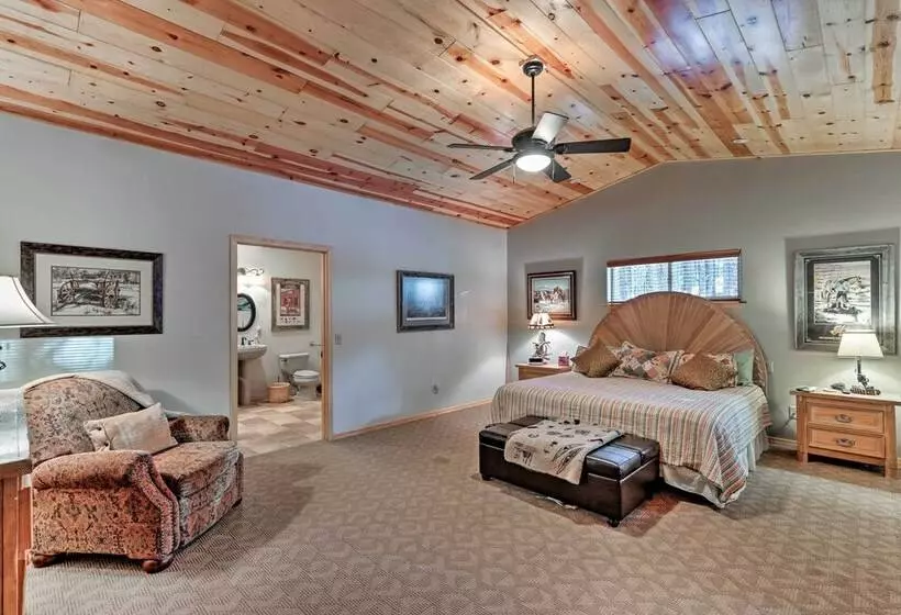 < 3 Mi To Pinetop Country Club: Luxe Cabin W/ Deck