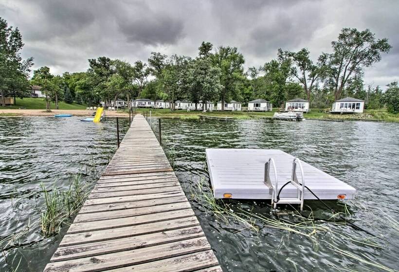 Leisurely Lake Retreat: Boat Rentals & Fishing!