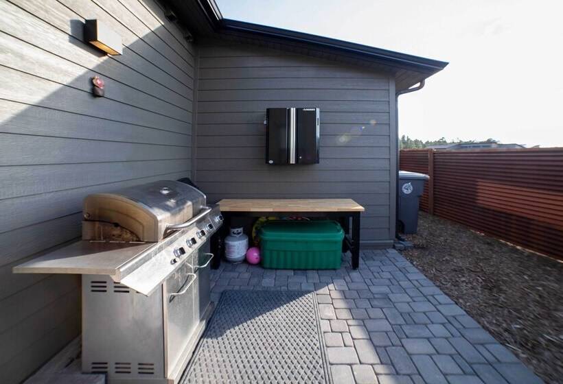 Modern Flagstaff Escape W/ Grill, 3 Mi To Downtown