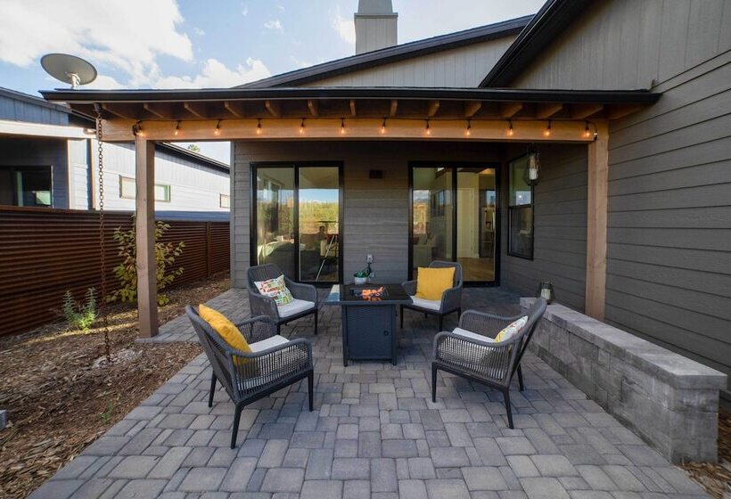 Modern Flagstaff Escape W/ Grill, 3 Mi To Downtown