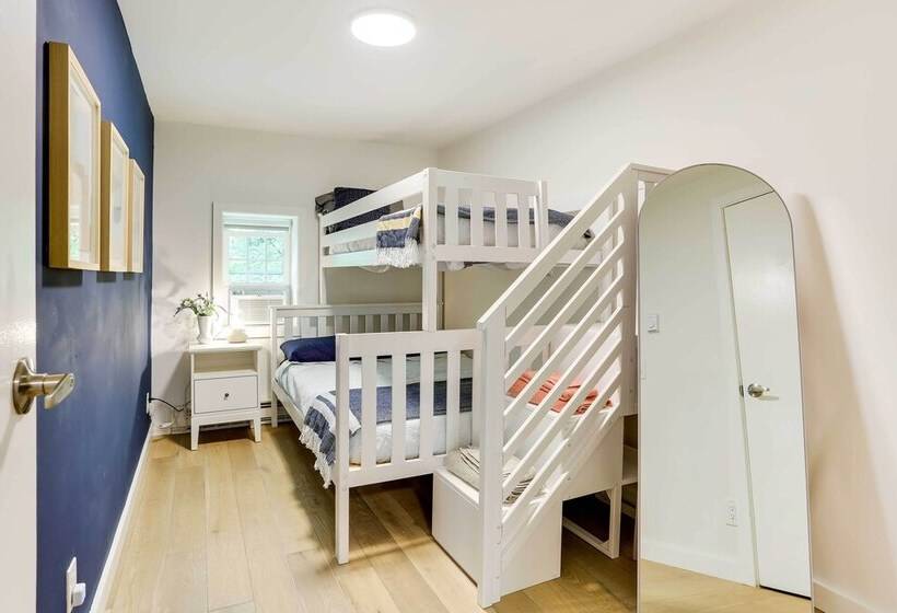 Modern Monticello Home W/ Hot Tub + Pond