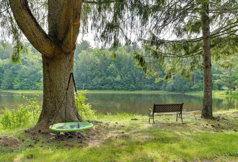 Modern Monticello Home W/ Hot Tub + Pond
