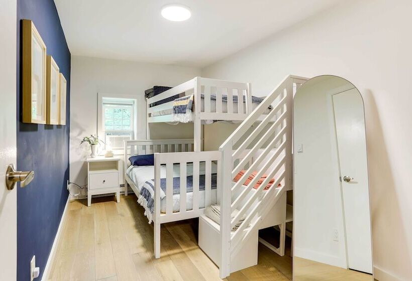 Modern Monticello Home W/ Hot Tub + Pond