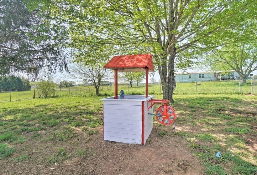 Landscape Views: Sweetwater Country Cottage!