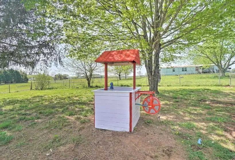 Landscape Views: Sweetwater Country Cottage!