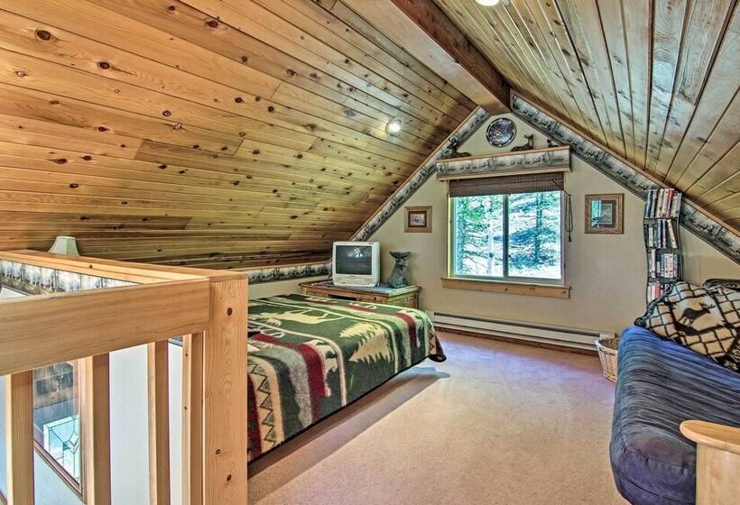 Florissant Hilltop Hideaway W/ Porch + Pond Access