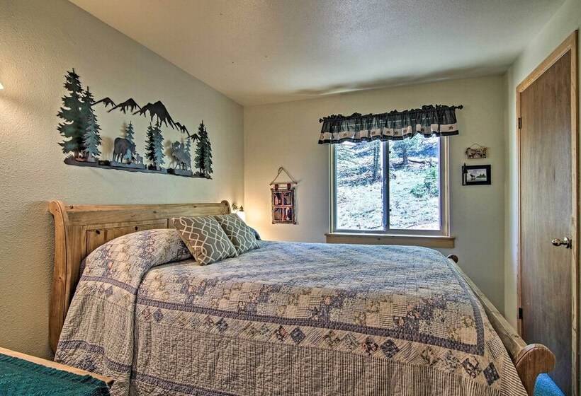 Florissant Hilltop Hideaway W/ Porch + Pond Access