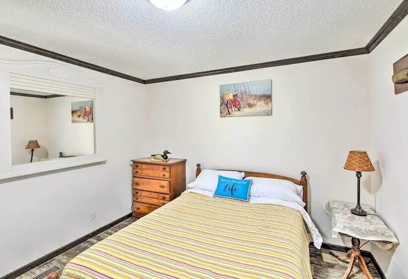 Pelican Place  Coastal Cottage Walk To Back Sound