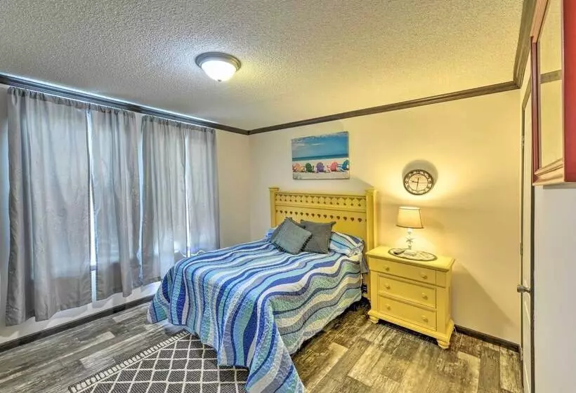 Pelican Place  Coastal Cottage Walk To Back Sound