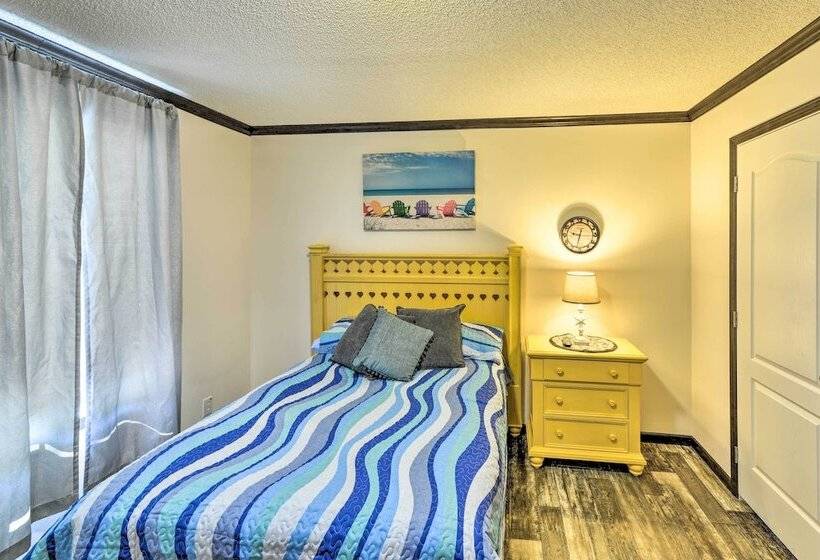 Pelican Place  Coastal Cottage Walk To Back Sound