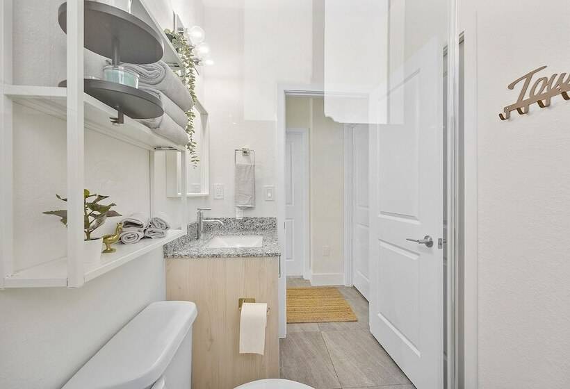 بنسيون Avi Lux Stay