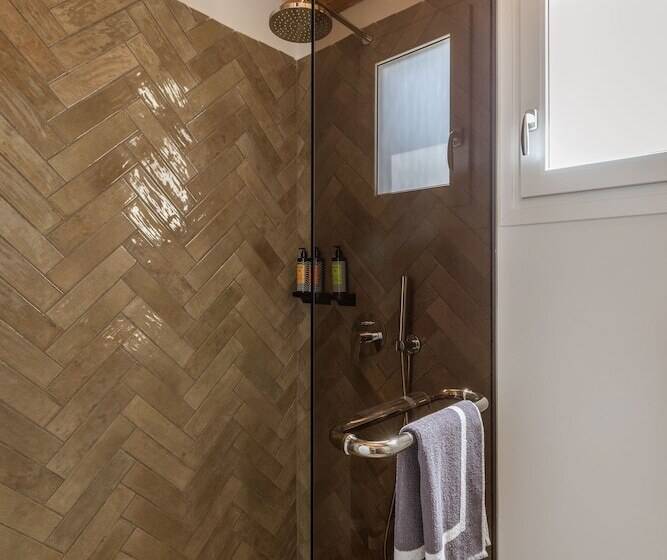 Pension (Hôtel basse catégorie) Aya Sofia Suites