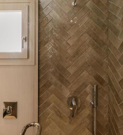 Pension (Hôtel basse catégorie) Aya Sofia Suites