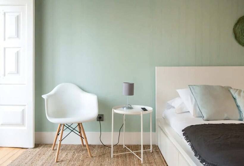 پانسیون Peaceful 2bedrooms W/ Patio In Lisbon