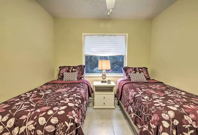 Pet Friendly Flagler Beach Home W/ Yard Near Beach