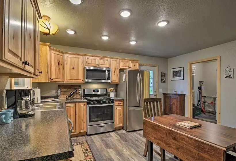 Pet Friendly Petoskey Area Cabin, Walk To River!